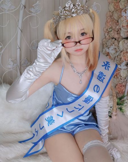 女教师hd中字版高清费看_蓝光在线手机播放