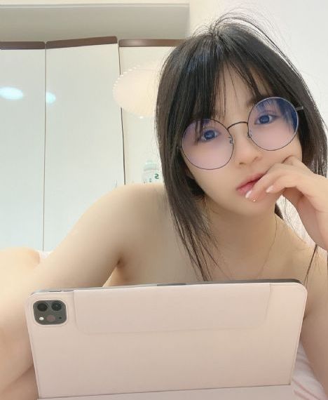 丰满少妇在线观看_免费国语