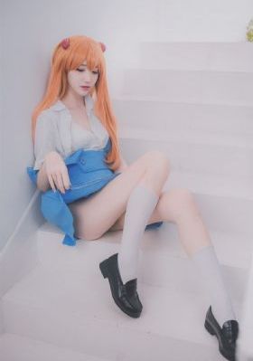 年轻女员工的滋味_蓝光在线观看高清